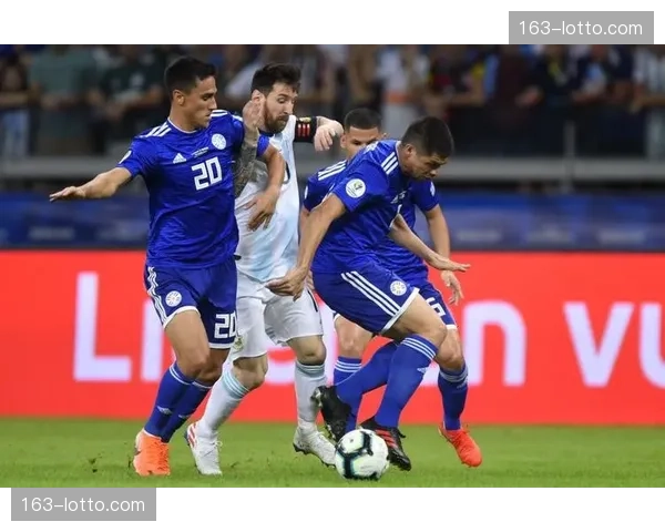 澳大利亚身体对抗 袋鼠军团与美国巴拉圭争夺出线